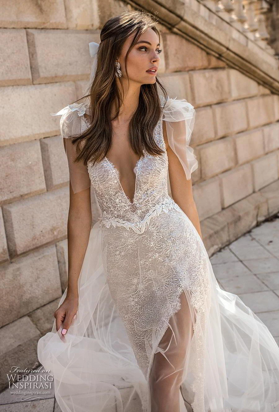 Berta Modern Lace Beach Wedding Dress Boho Plunge V Neck Sexy Fashion Open Back Bohemian Bridal Gowns 2019 Robe de mariee | Свадьбы и