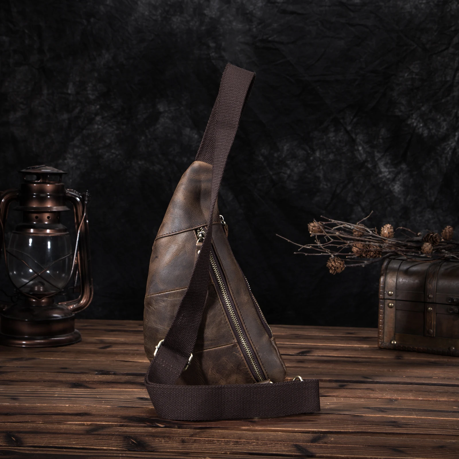 melhor Qualidade Dos Homens De Couro Original Moda Tringle Peito Pacote Saco Design Masculino Estilingue Crossbody Um Ombro Mochila Daypack 8807d