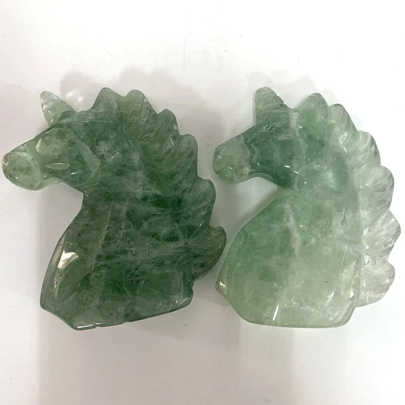 Высокое качество 2 5 дюймов натуральный зеленый флюорит в форме единорога камень