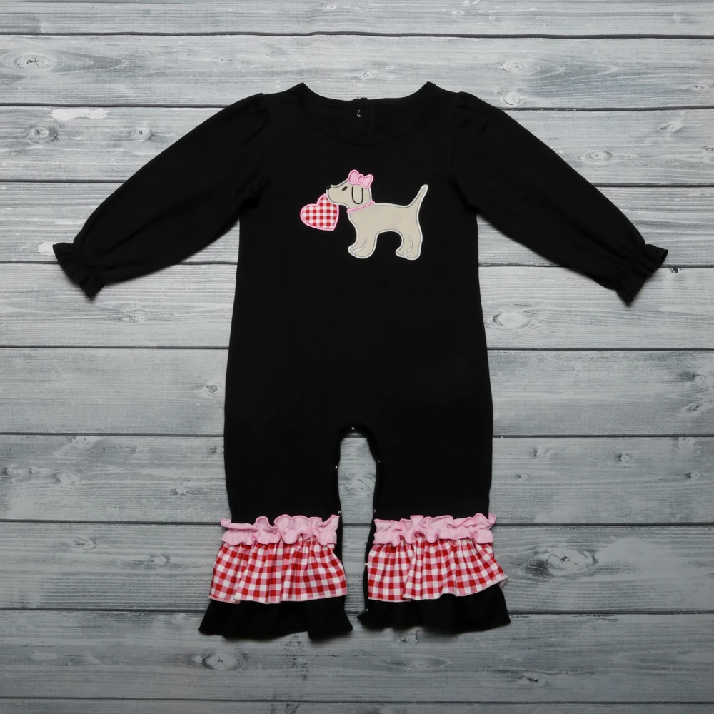 Новый стиль комбинезон на День Святого Валентина черная одежда для малышей