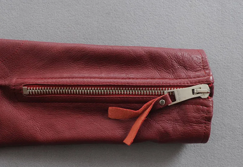 Женская кожаная приталенная мотоциклетная куртка из натуральной овчины