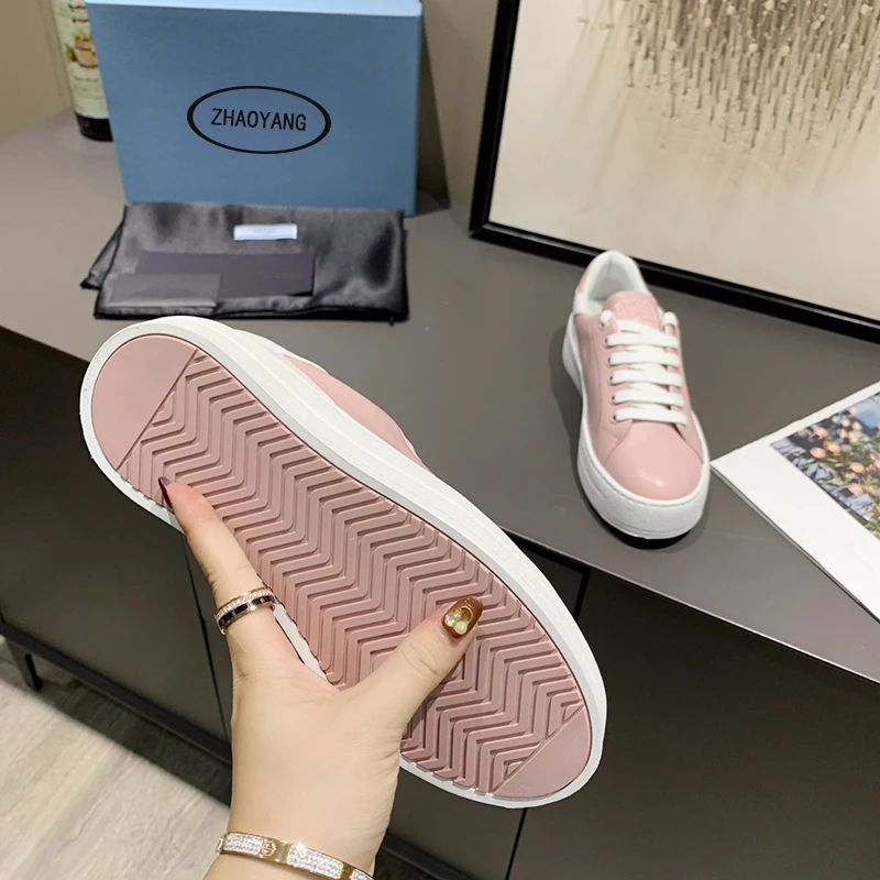 

2021 spring and summer new fashion trend leather lace up flat shoes women's thick soled pink women's casual sports shoes