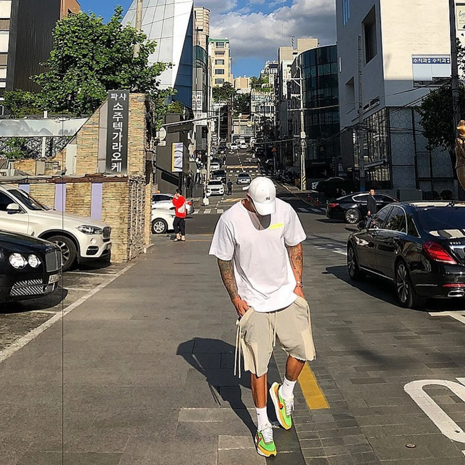 

2021 Solid Summer Fashion Casual Men's Sports Shorts Street Wear Fashion Men's Pants Cotton+Polyester Drawstring Shorts Male