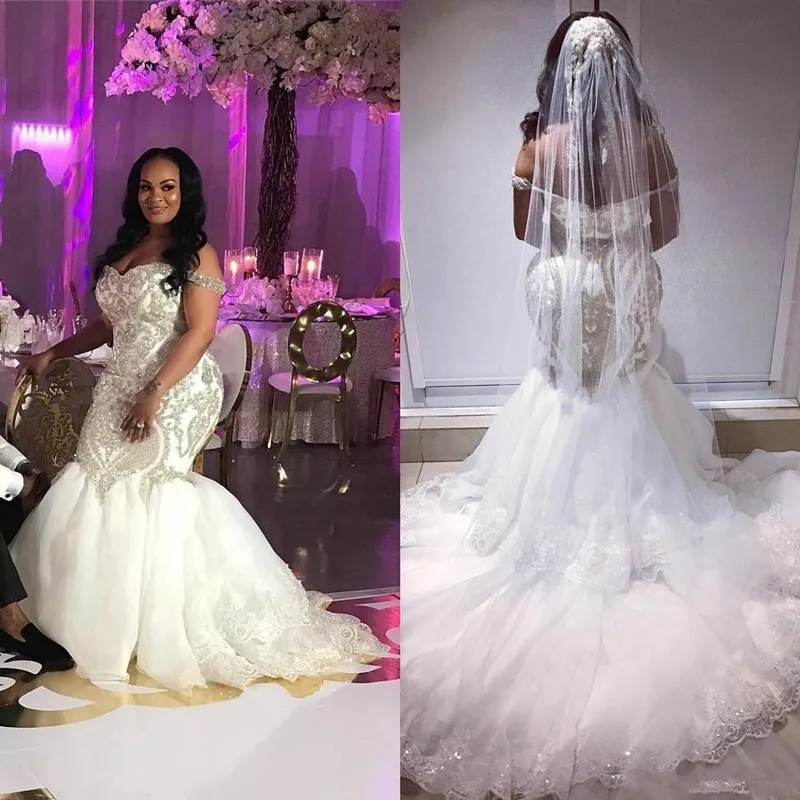 

Plus Size Mermaid Wedding Dresses 2021 Off Shoulder Shiny Beaded Lace African Chapel Train Trumpet Bridal Gowns robe de mariée