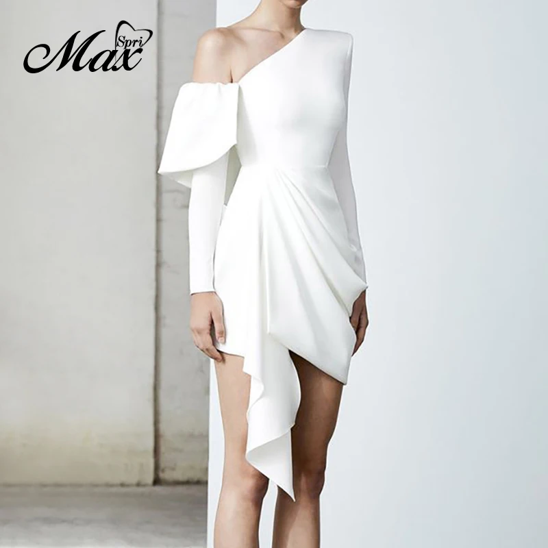 Женское асимметричное платье Max Spri белое с длинными рукавами и драпировкой