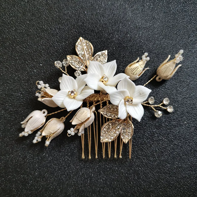 

SLBRIDAL Vintage Baroque Alloy Flower Crystal Rhinestone Pearls Bridal Hair Comb Wedding Hair Accessory Bridesmaids Hair Jewelry