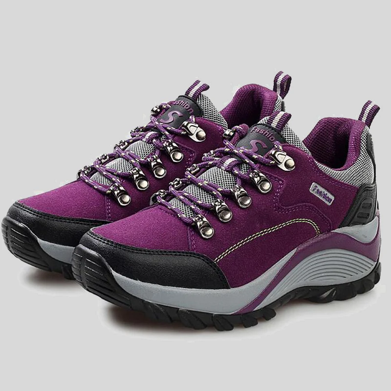 Женские походные ботинки Akexiya черные Нескользящие на танкетке для занятий