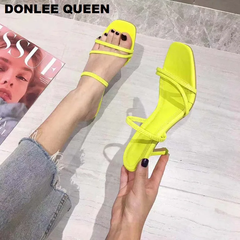 Модные босоножки с ремешком на пятке Женские пикантные высоком тонком каблуке