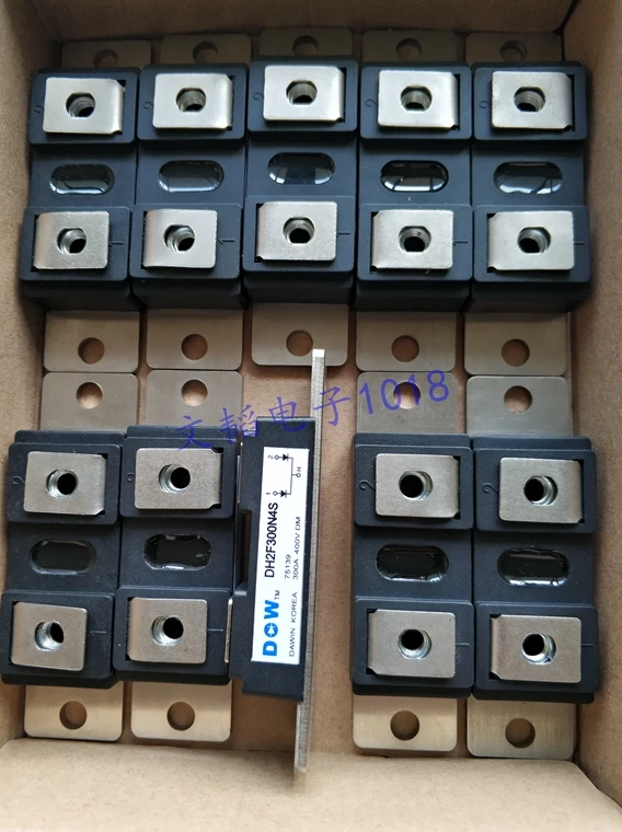 DH2F100N4S DH2F100N4SE DH2F150N4S DH2F160N4S DH2F200N4S DH2F300N4S 100A 200A 300A 400A Новый и оригинальный модуль |
