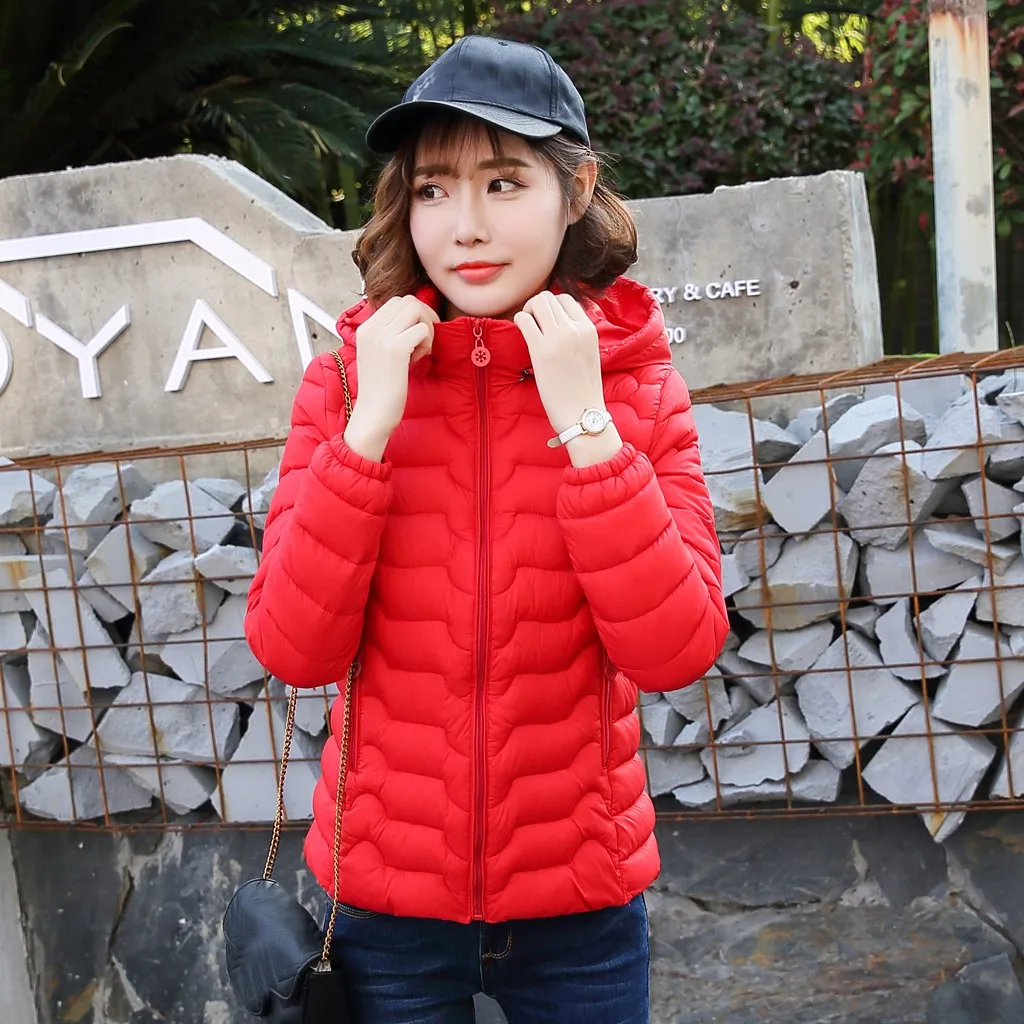 Женская теплая куртка с капюшоном повседневная короткая из хлопка на молнии