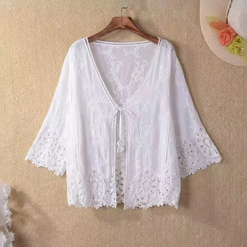 

Women's Crochet Lace Cardigan White Sunscreen Clothes Hollow Out Thin Coat Sexy Bikini Smock Leisure Seaside Holiday Beach Wear