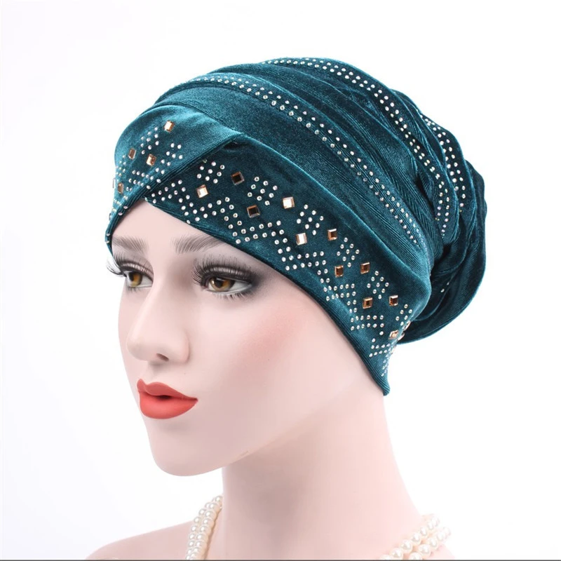 Женский бархатный тюрбан с бриллиантами в этническом стиле | Тематическая одежда