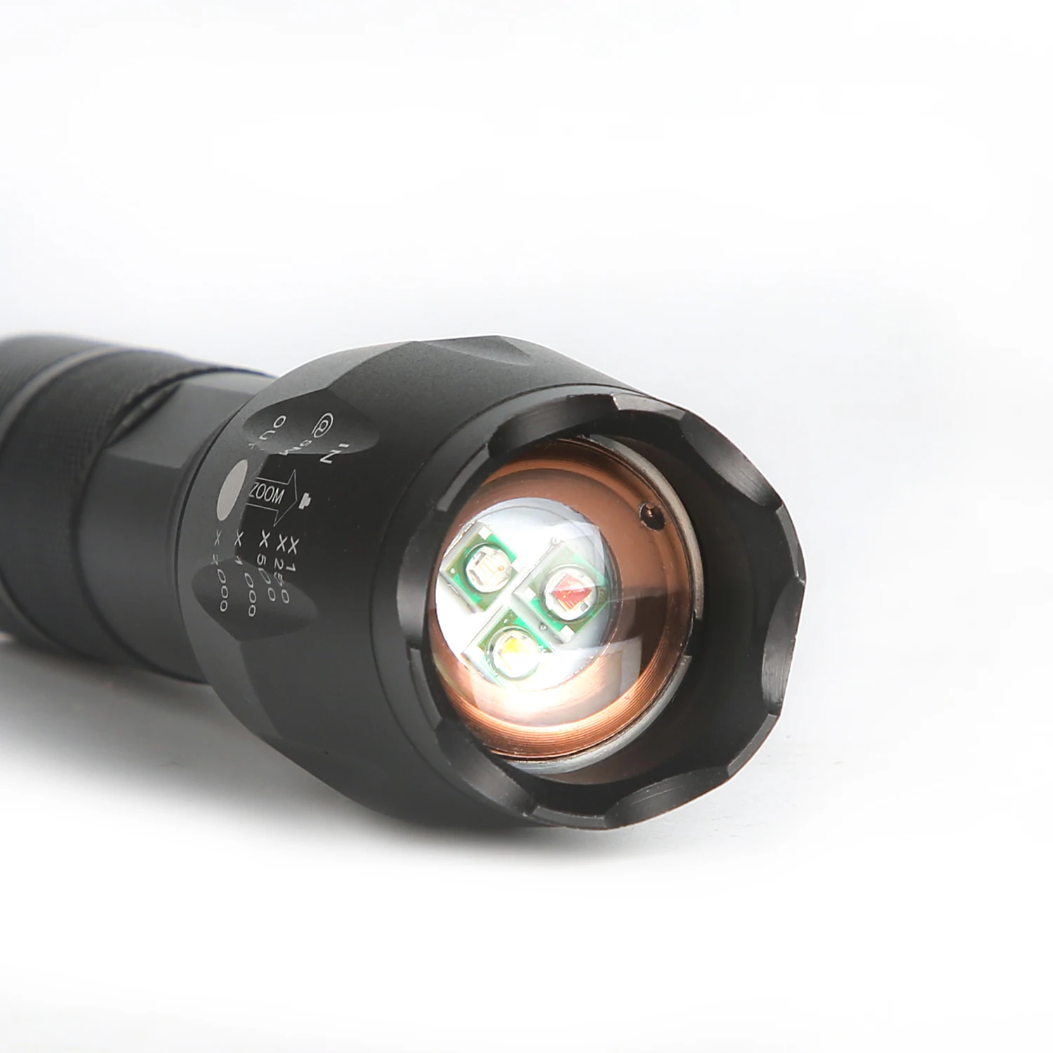 

800M range Led Flashlight White/Green/Red Tactical Hunting Rifle Lantern outdoor Portable Torch+18650+Charger+Switch
