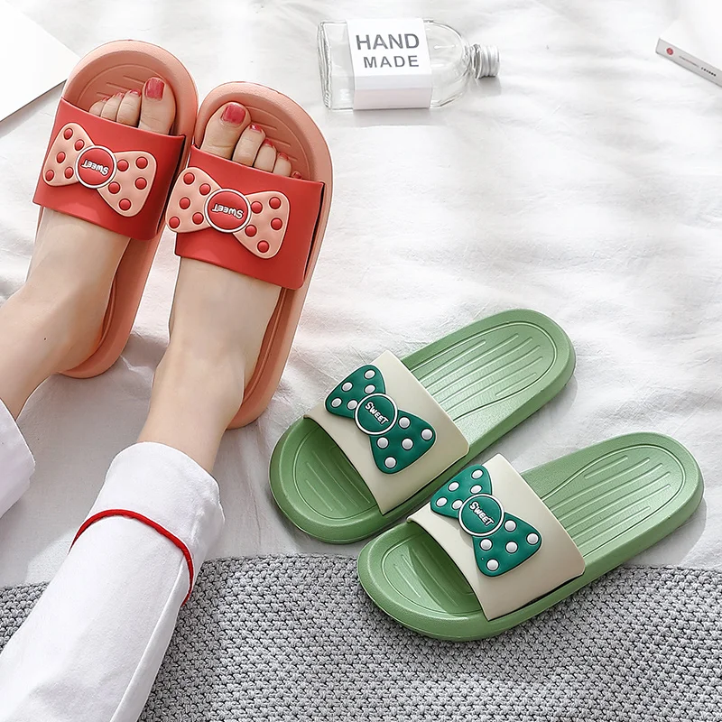 

Non-Slip Summer Women Floor Flat Massage Shoes Lovely Indoor Flip Flops Female Bathroom Home Slippers Female Beach Shoes