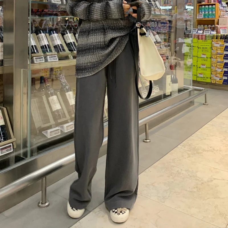 

Модные серые свободные брюки