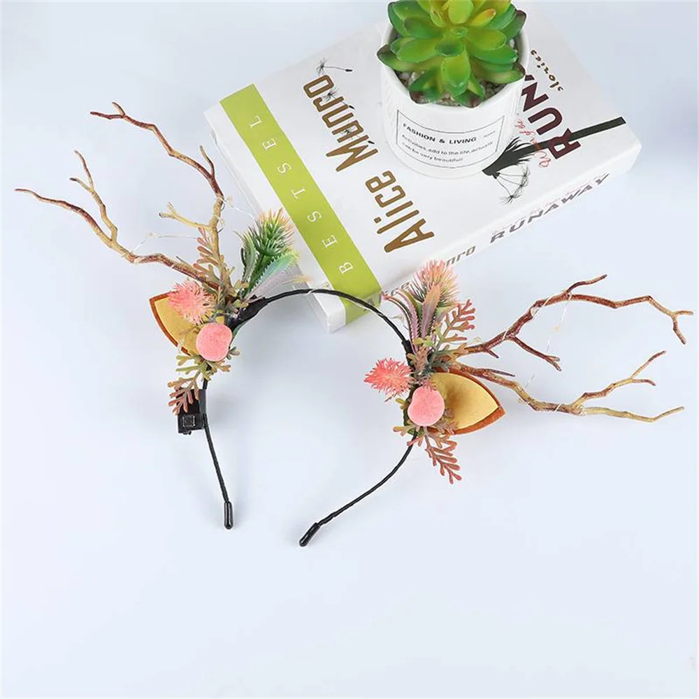 

1pcs Headband With LED Luminous Deer Antler Women Christmas Hairband Cute Elk Ear Berry Flower Headdress Party Supplies