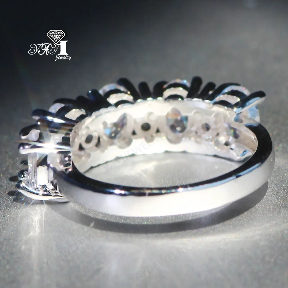 Женское кольцо из серебра 925 пробы с натуральным муассанитом | Украшения и