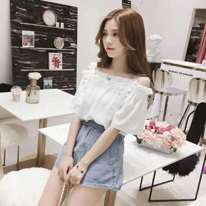 Женская шифоновая блузка с одним вырезом и открытыми плечами на бретельках