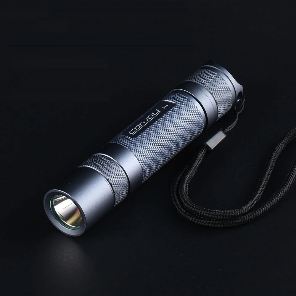 

Gray Convoy S2+ Led Flashlight DTP Copper Plate Ar Coated Glass Lens Flashlight 7135 Biscotti Firmware Led Electric Torch Light