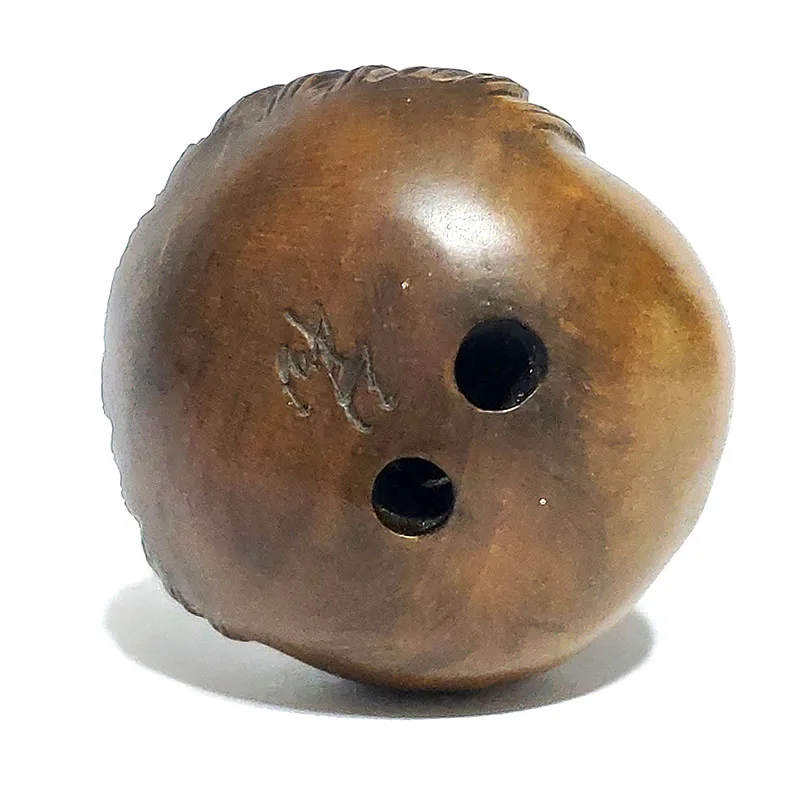 

Y7064 - 2" Hand Carved Japanese Boxwood netsuke : Men's Secret Wang Ding