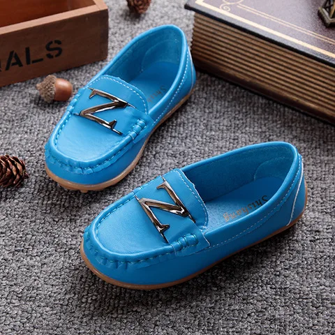 Мокасины из ПУ кожи для мальчиков и девочек мягкие удобные лоферы без застежки