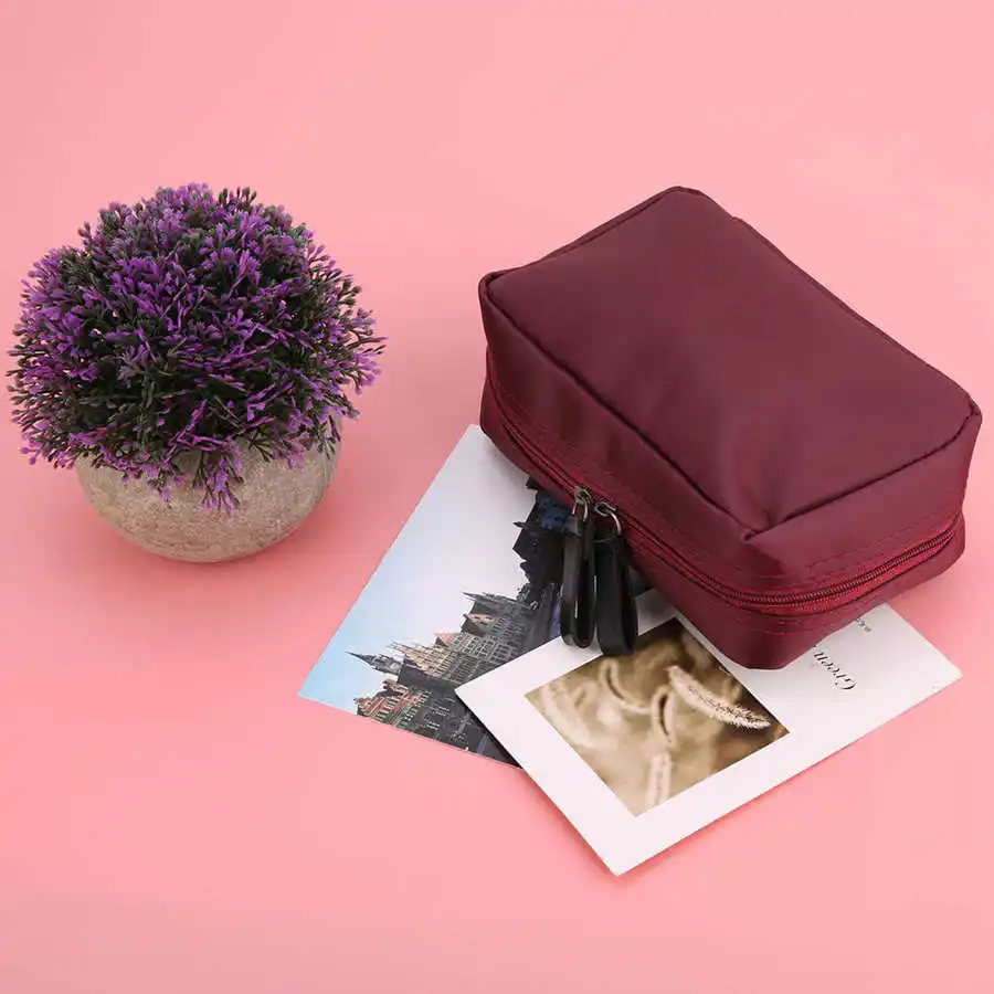 Дорожная вместительная косметичка органайзер для косметики водонепроницаемый