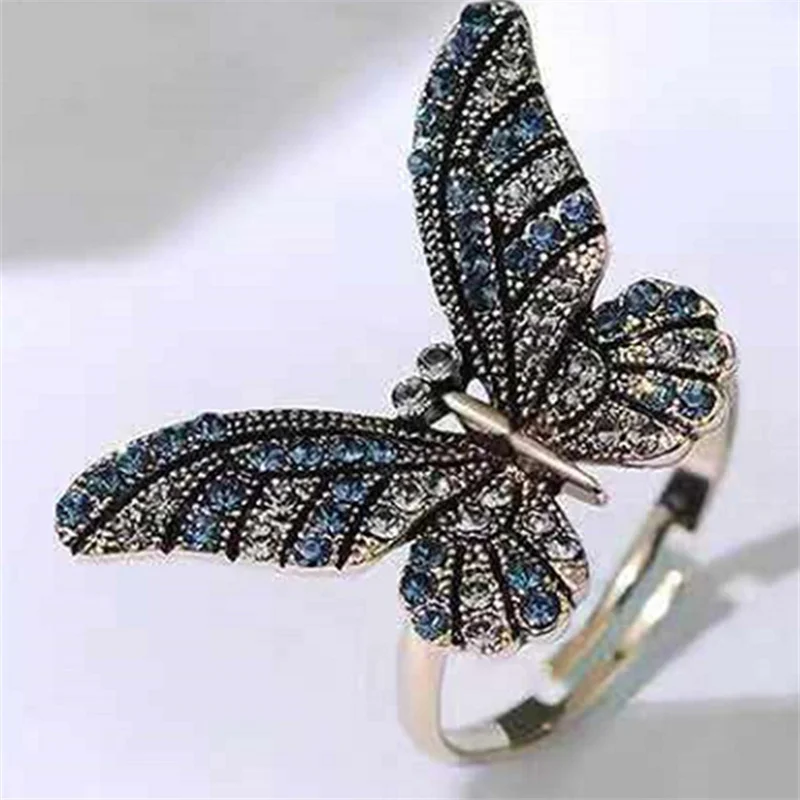 

BAOSHINA New Style Retro Sweet Butterfly Opening Adjustable Ring For Women Jewelry Female Copper Hand Accessories