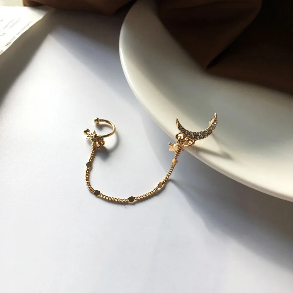 

Cute Classic Han Edition Earrings Tide Of Contracted Moon Shape Stud Earrings Female Fashion Personality Exquisite Jewelry Gifts