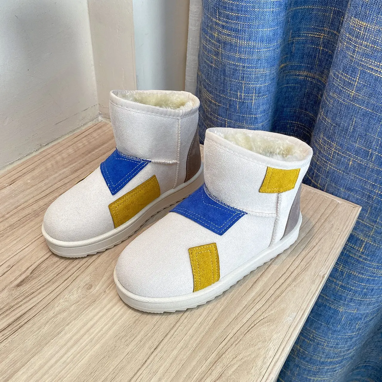 

Vanny Factory Store 2021 winter classic all-match styleSnow boots women's non-slip and waterproof plus velvet thickening fashion