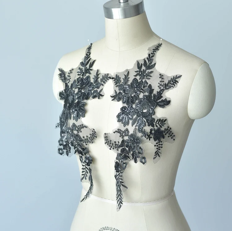 Кружевные нашивки с крупными вышитыми цветами бордовые черные розовые белые