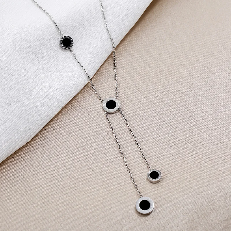 

Famous Brand Titanium Steel Roman Numerals Tassels Circle Round Shell Gold Silver Color Pendant Necklaces for Women Jewelry