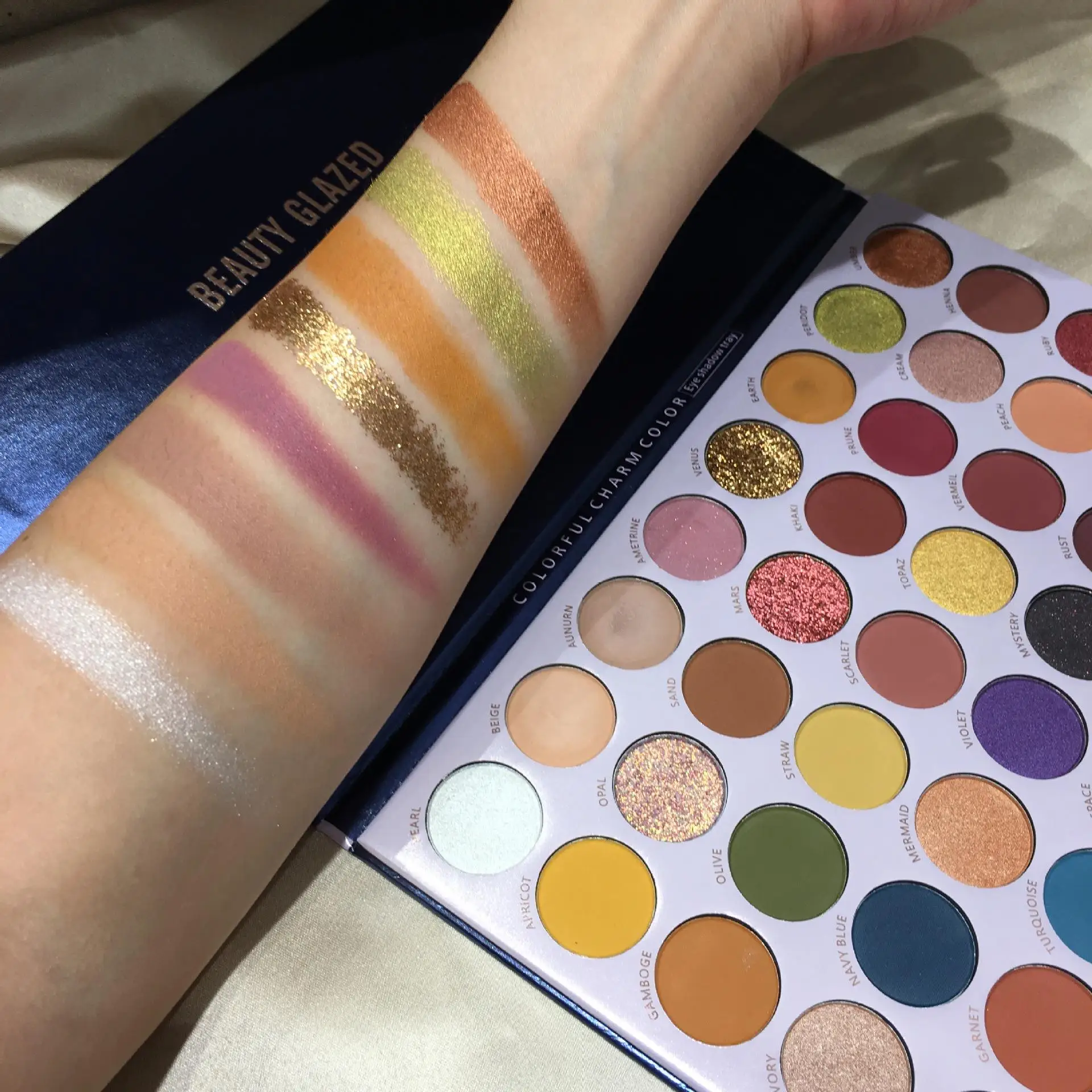 

Eyeshadow Palette Beauty Glazed Colorful Shadows Professional Makeup Full Shimmer Shiny Eye Shadows Women's Cosmetics Maquiagem