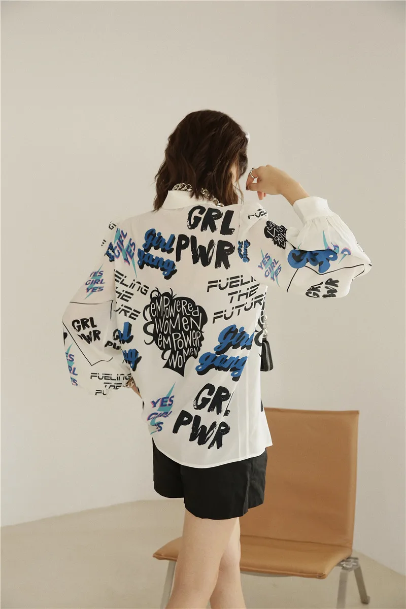 

XUXI 2020 Autumn Korean Autumn Long Sleeve Shirt Women's Flashlight Sleeve Graffiti Printed Shirt Fashion Top FZ0999