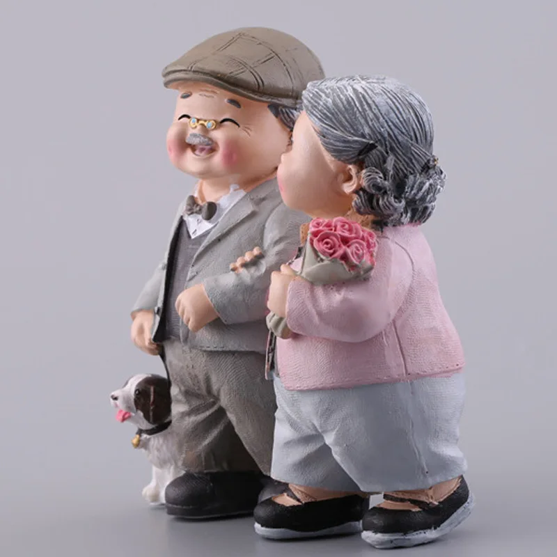 

Figurine The Elderly Couple Birthday Wedding Home Living Room Resin Decoration EL