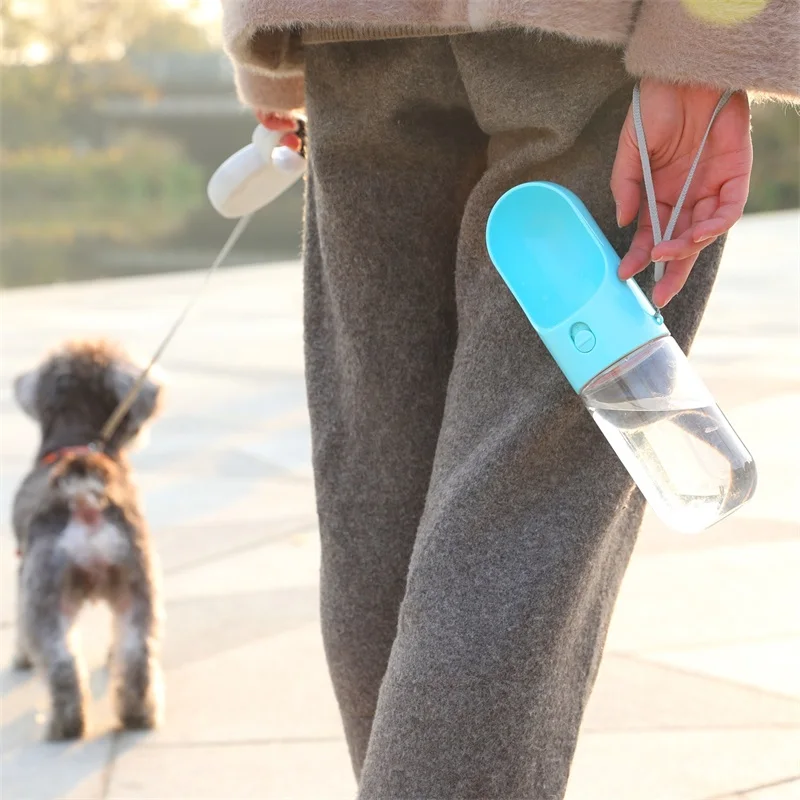 Бутылка для воды HOOPET маленьких и больших собак дорожная поилка щенков кошек