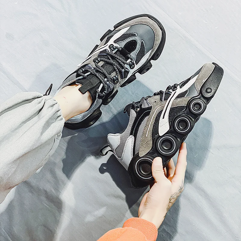 

Outdoor Men Sports Sneakers Comfortable Thick Soled Increased Travel Shoes Personality Running Shoes Male Mesh Jogging Trainers