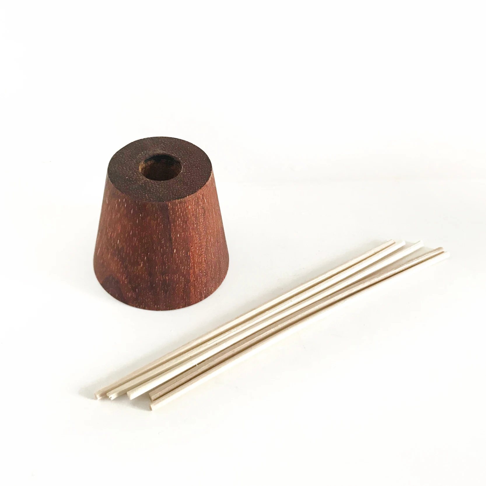 Цельное дерево аромат ананас решетки деревянные настольные части Исследование