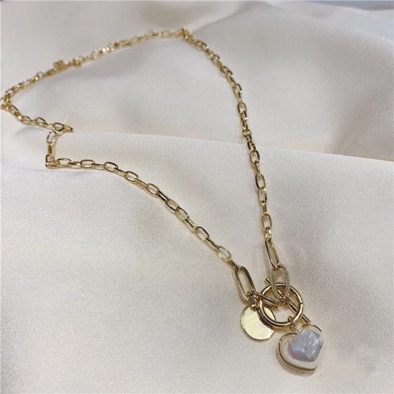 

SNCSDK 2020 new Fashion Pearl Love Women's Necklace Cold Wind Temperament all-match Clavicle Chain Simple trend Necklace jewelry