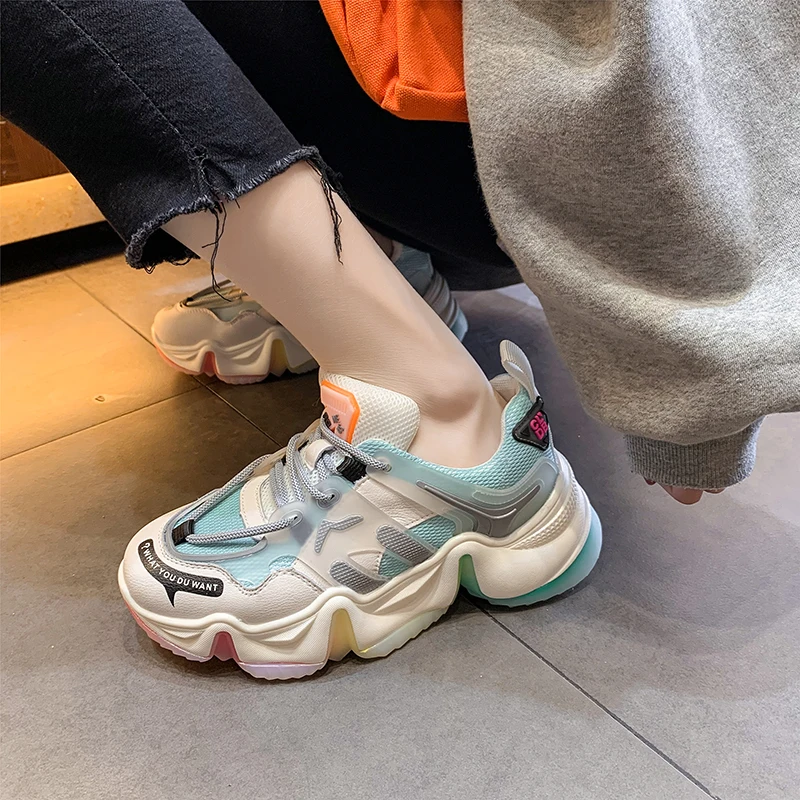 Новинка Сезон весна Обувь на плоской платформе Цвет Красный Модная дышащая обувь