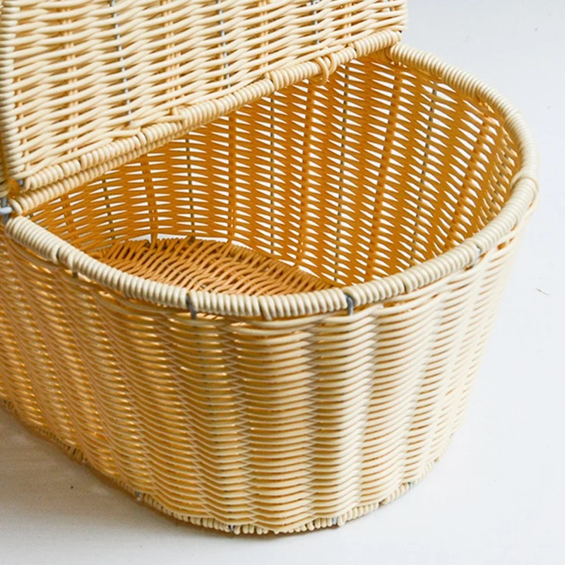 

Storage Basket Rattan Hand Basket with Lid Fruit Basket Hotel Cleaning Basket (Brown)