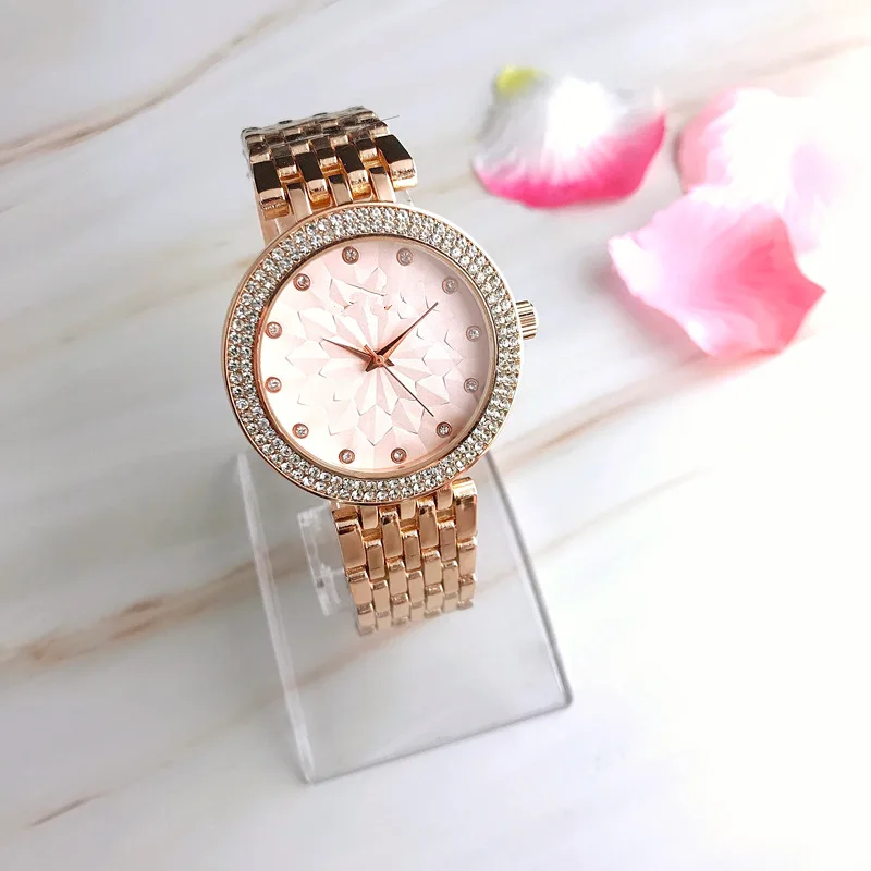 

Luxury Pink Women Quartz Wrist Watch M Style Fashionable