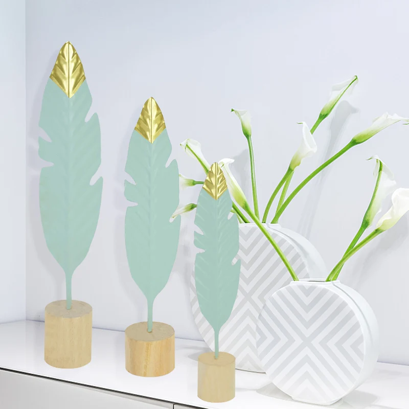 

1Pc Mint Green Iron Feather Leaf Art Desktop Furnishing Golden Tip Wooden Base Ornament For Wedding Birthday Home Decor Supplies