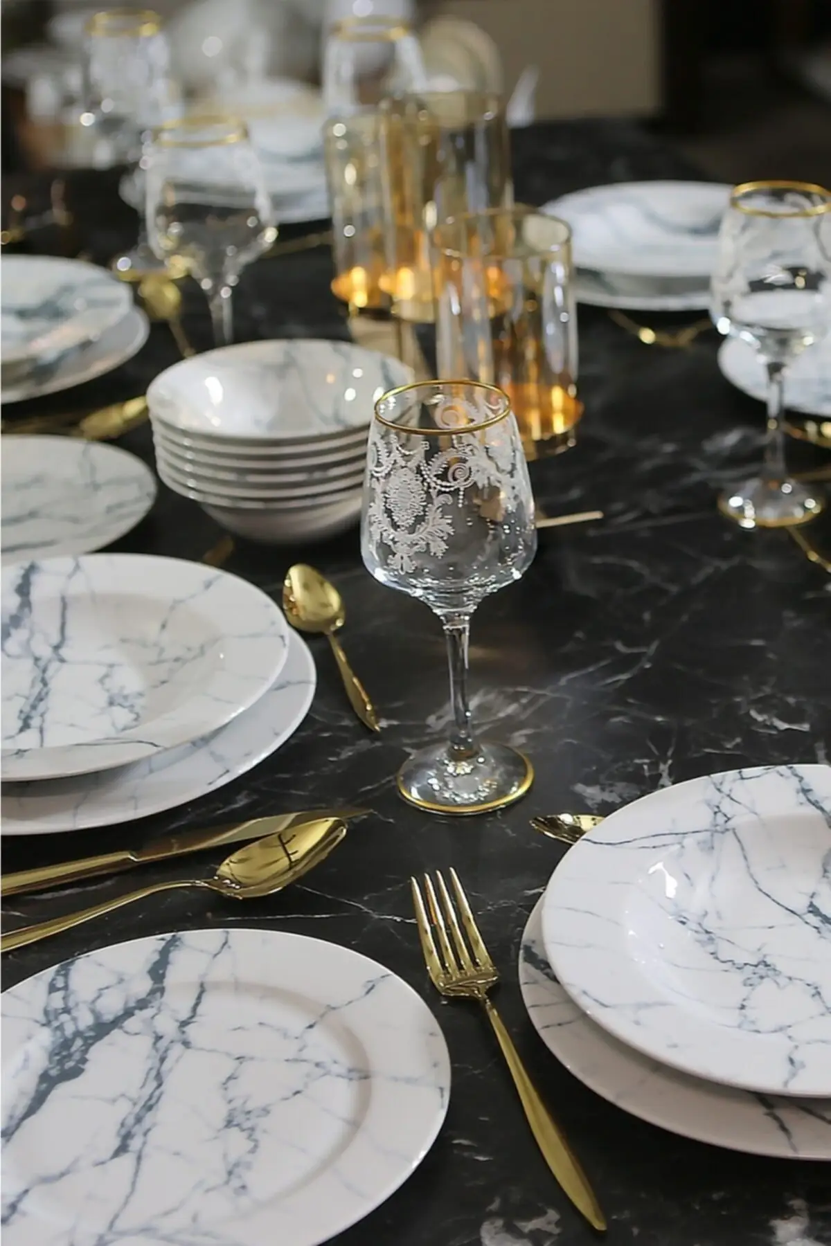 

Marbling 24 Piece Dinnerware