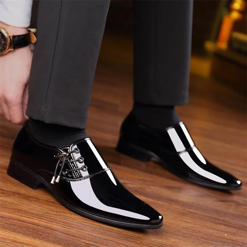 

New men shoes comfortable breathable lightweight fashion wear-resistant anti-slip design fashion men shoes sneakers