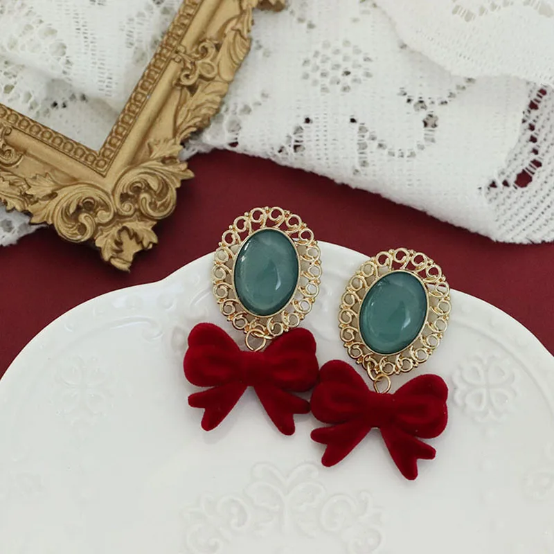 

Oval Gemstone Hollow Earrings Retro Velvet Bow Earrings Temperament Fashion Earrings Elegant Popular Jewelry