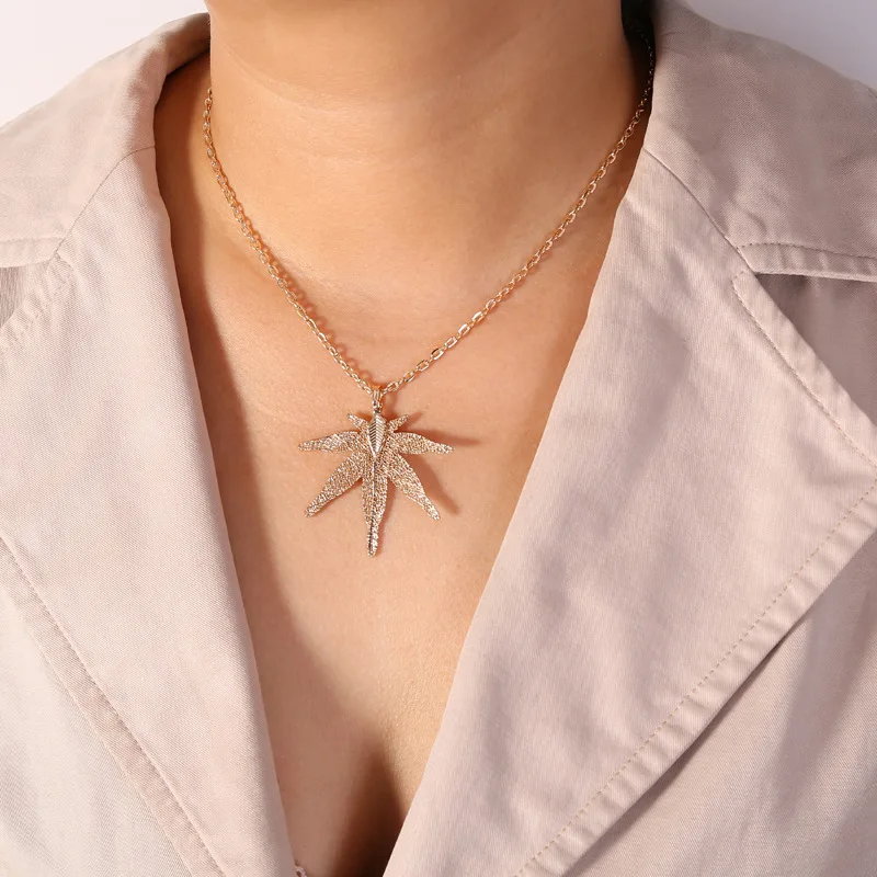 Прямая поставка модный ожерелье кленовый лист Подвеска в виде листа конопли