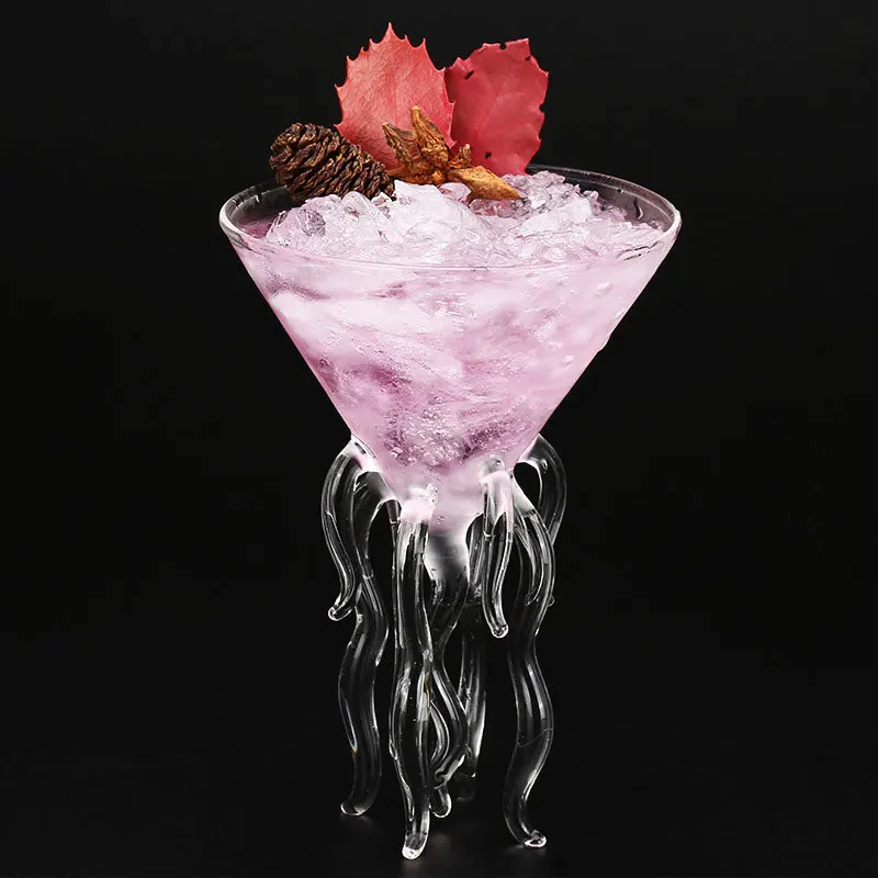 Креативная идея забавные щупальца осьминога моделирование бар Мартини