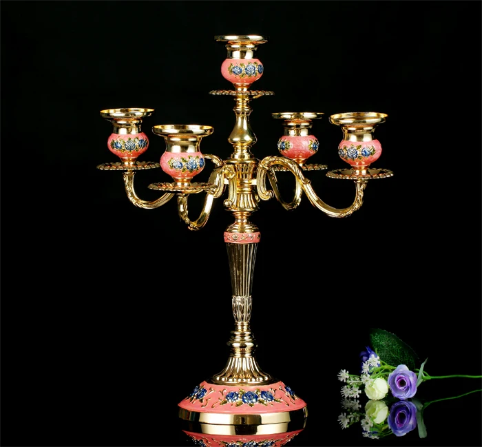 

Nordic Metal Alloy Candlestick Retro Gold Candle Holder Luxury Romantic Table Wedding Centerpieces Candlelight Dinner Gift FC382