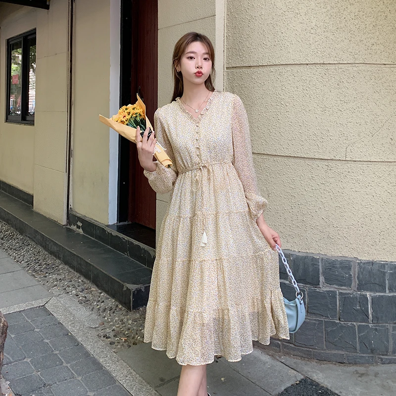 

Chikichi 2021 Spring and Autumn New French Fashion and Elegant V-neck Floral Chiffon Long-sleeved Waist Mid-length Dress Women