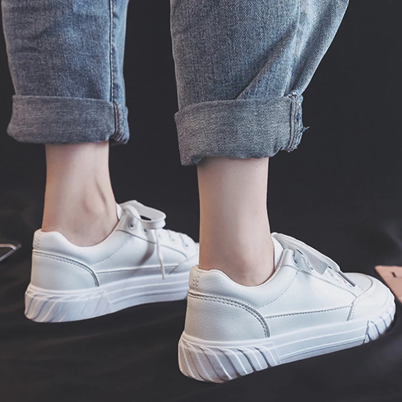 

Classic White Sneakers Women Casual Canvas Shoes Female Summer Lace-Up Flat Trainers Fashion Vulcanize Shoes Zapatillas Mujer 43